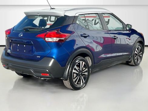 Used 2019 Nissan Kicks SV FWD image 7