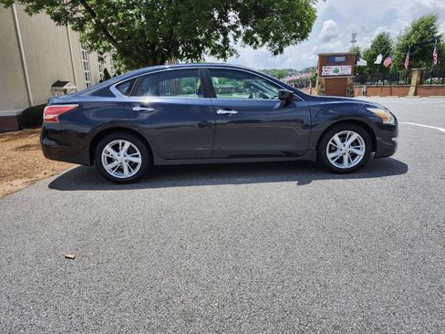 Used 2015 Nissan Altima 2.5 SV FWD image 14