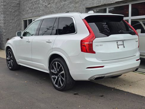 Used 2020 Volvo XC90 T6 Momentum AWD/4WD image 5