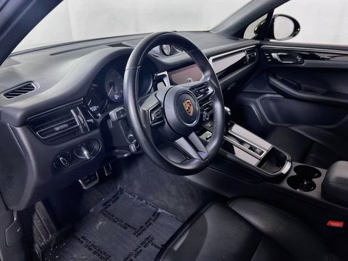 Used 2023 Porsche Macan S AWD/4WD image 9