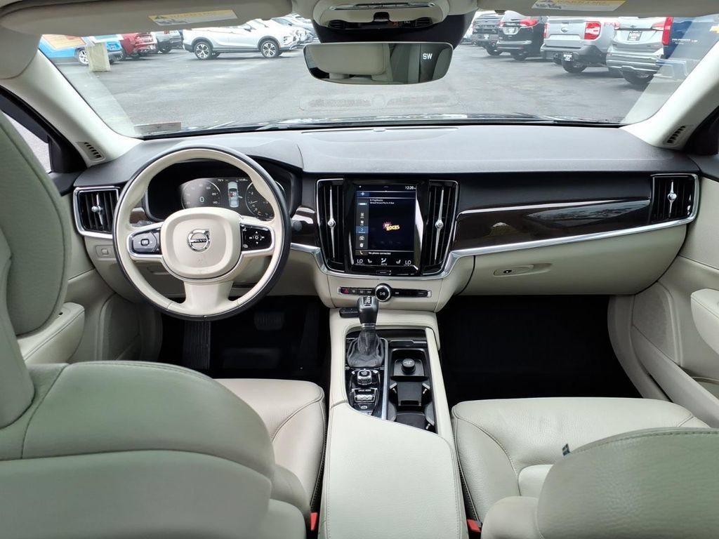 Used 2018 Volvo S90 T5 Momentum w/ Convenience Package AWD/4WD image 15