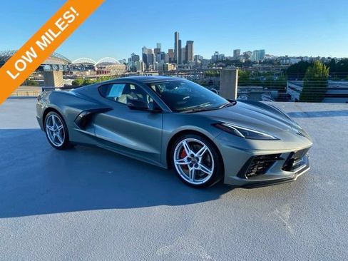 Used 2024 Chevrolet Corvette Stingray Preferred Cpe w/ Z51 Performance Package RWD image 1