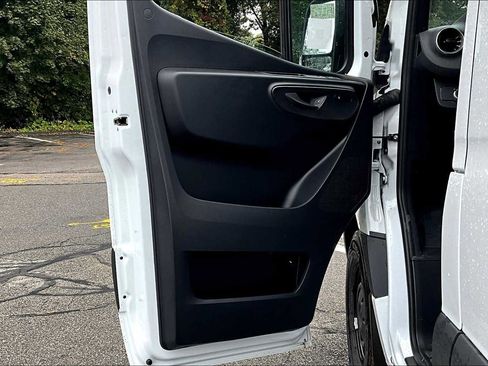 New 2025 Mercedes-Benz Sprinter 2500 image 10