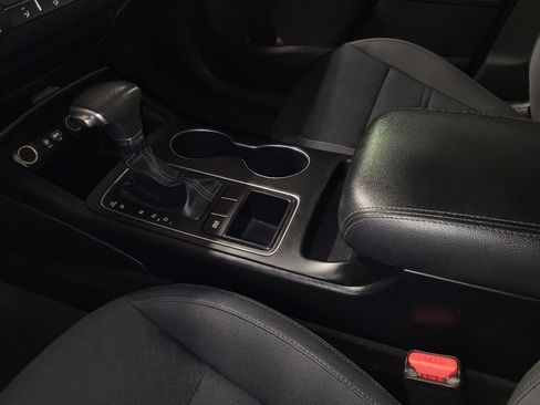 Used 2019 Kia Sorento L FWD image 26