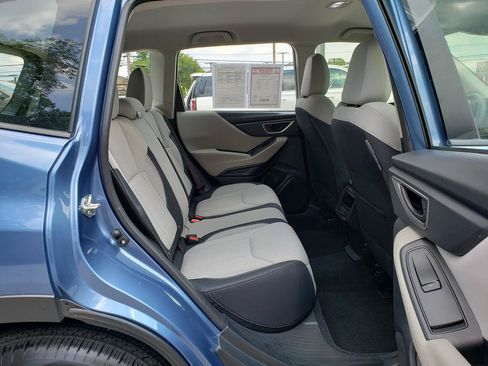 Used 2023 Subaru Forester AWD/4WD image 15