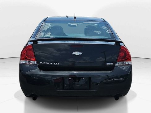 Used 2013 Chevrolet Impala LTZ FWD image 7
