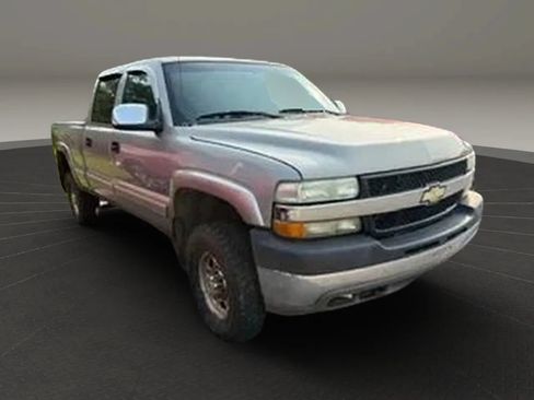 Used 2002 Chevrolet Silverado 2500 4x4 Crew Cab image 3