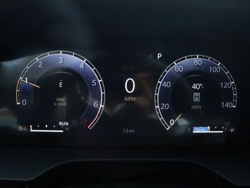 New 2026 Jeep Grand Cherokee Altitude image 4