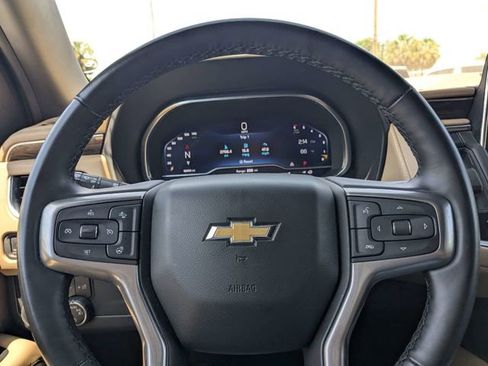 Used 2024 Chevrolet Suburban Premier RWD image 20