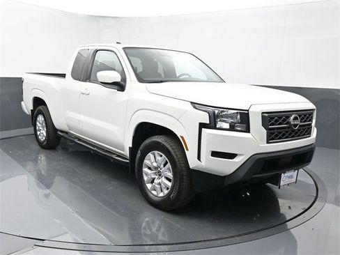 Used 2023 Nissan Frontier SV w/ Technology Package image 7