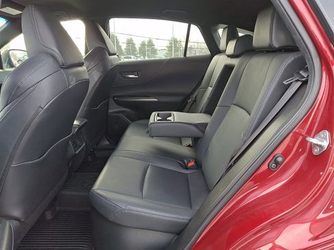 Certified 2022 Toyota Venza XLE image 11