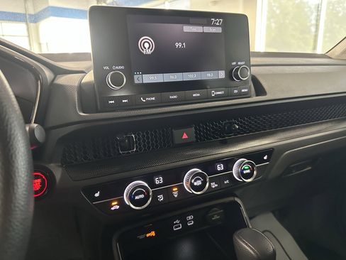 Used 2025 Honda CR-V EX image 11