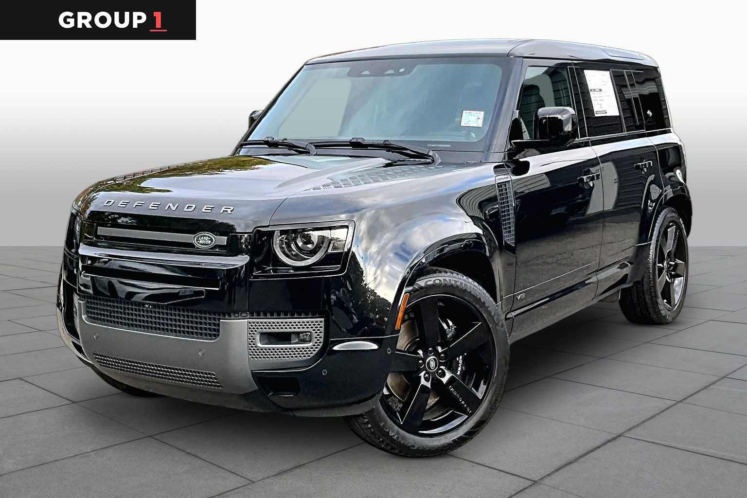 Used 2024 Land Rover Defender 110 V8 AWD/4WD image 1