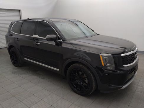 Used 2022 Kia Telluride LX AWD/4WD image 11