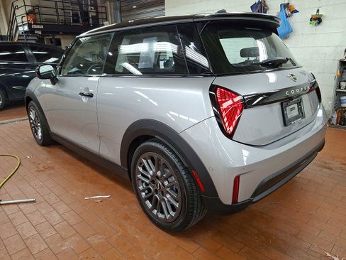 Certified 2025 MINI Cooper S image 6