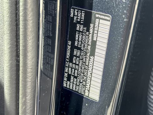 Certified 2023 Porsche Cayenne Platinum Edition image 29