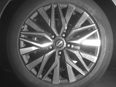 Used 2025 Nissan Altima 2.5 SV image 12