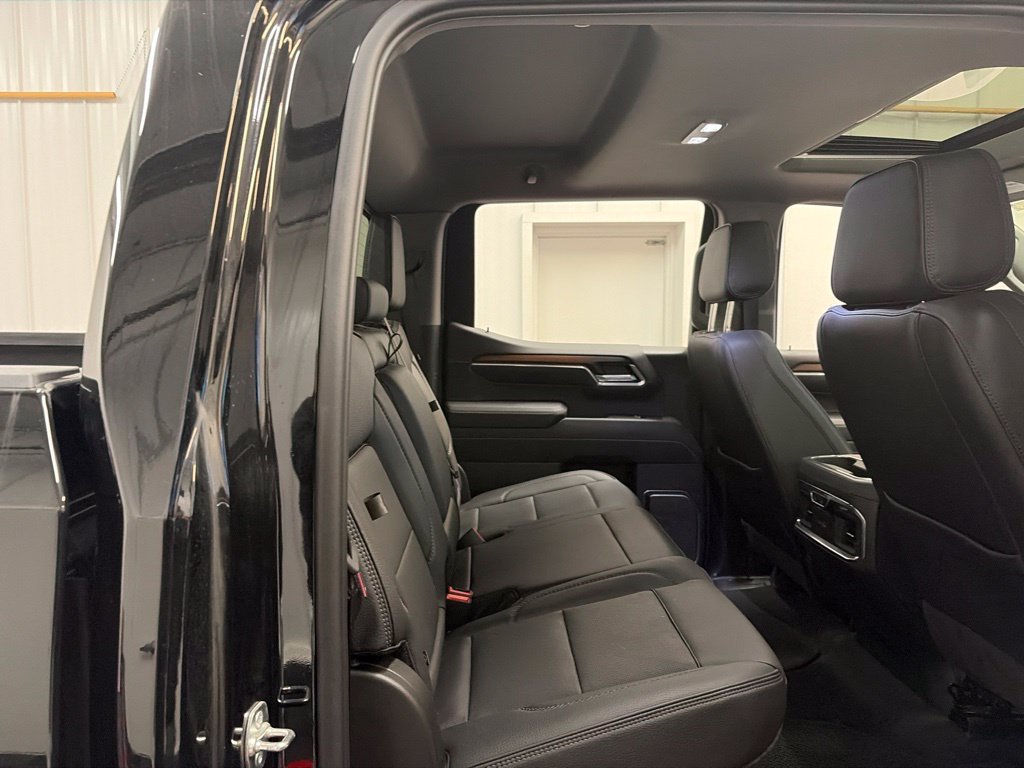 Used 2025 GMC Sierra 1500 Denali AWD/4WD image 24