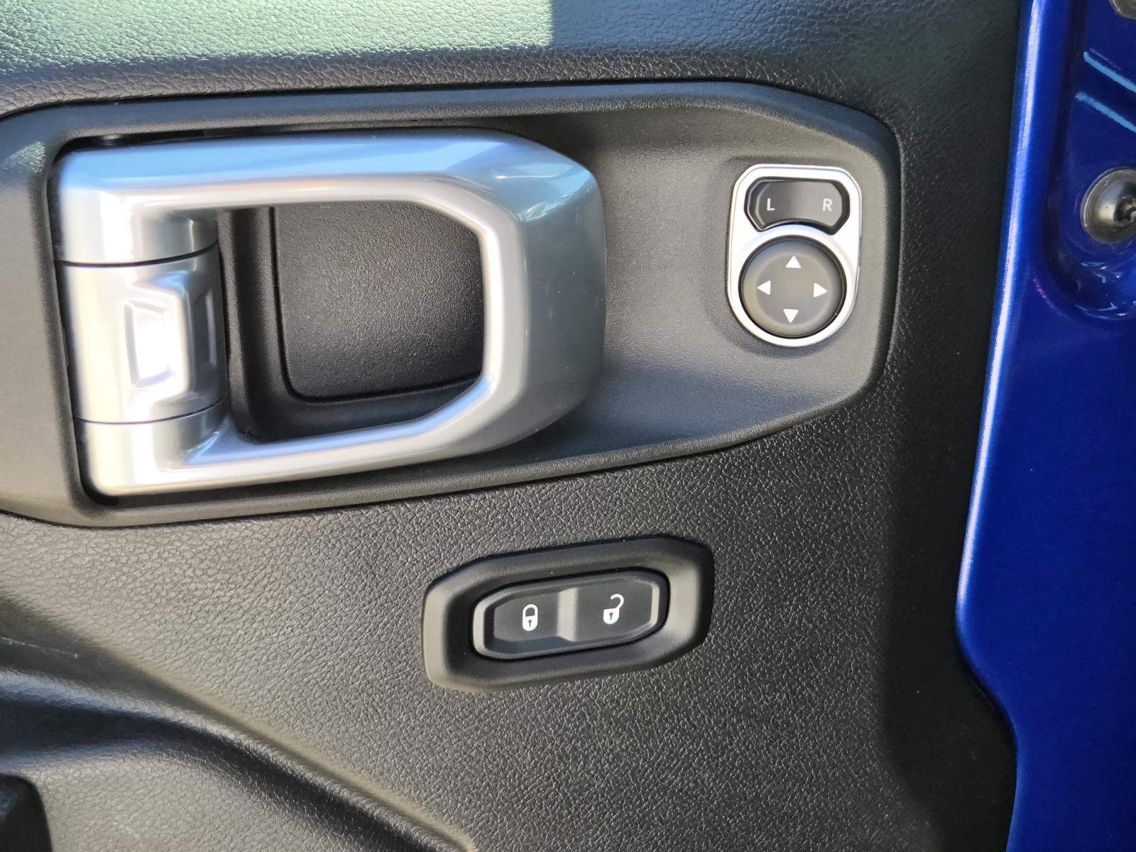 Used 2020 Jeep Wrangler Unlimited Sport AWD/4WD image 23