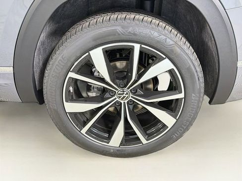 New 2026 Volkswagen Atlas SEL Premium R-Line AWD/4WD image 34