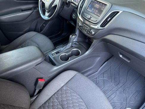 Used 2021 Chevrolet Equinox LT AWD/4WD image 18