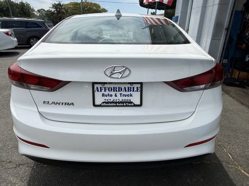 Used 2018 Hyundai Elantra SEL image 10