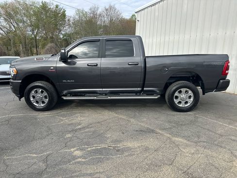 Used 2024 RAM 2500 Big Horn w/ Sport Appearance Package image 9