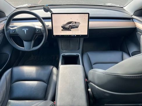 Used 2023 Tesla Model 3 Standard Range RWD image 9