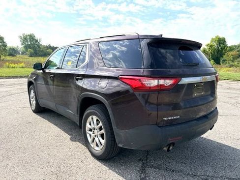 Used 2021 Chevrolet Traverse LT FWD image 3
