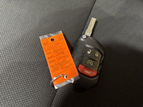 Used 2022 Jeep Wrangler Unlimited Sahara w/ Cold Weather Group image 39