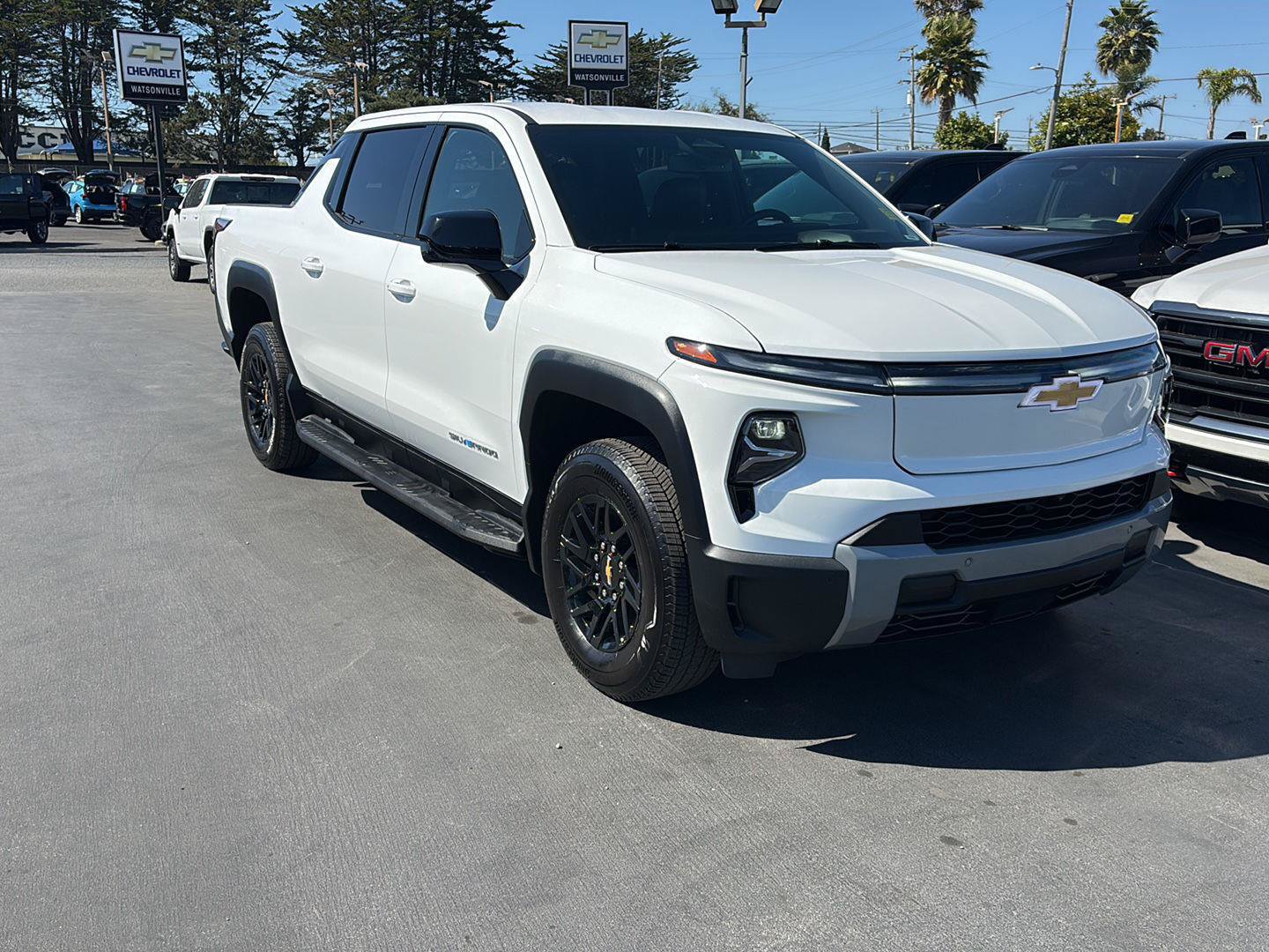Used 2026 Chevrolet Silverado EV LT AWD/4WD image 1