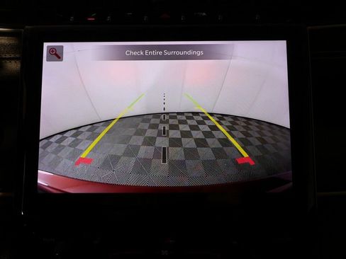 Used 2023 Jeep Grand Cherokee Limited image 45