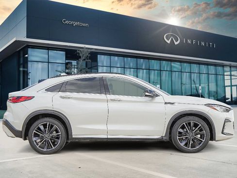Certified 2023 INFINITI QX55 Luxe w/ Cargo Package image 4