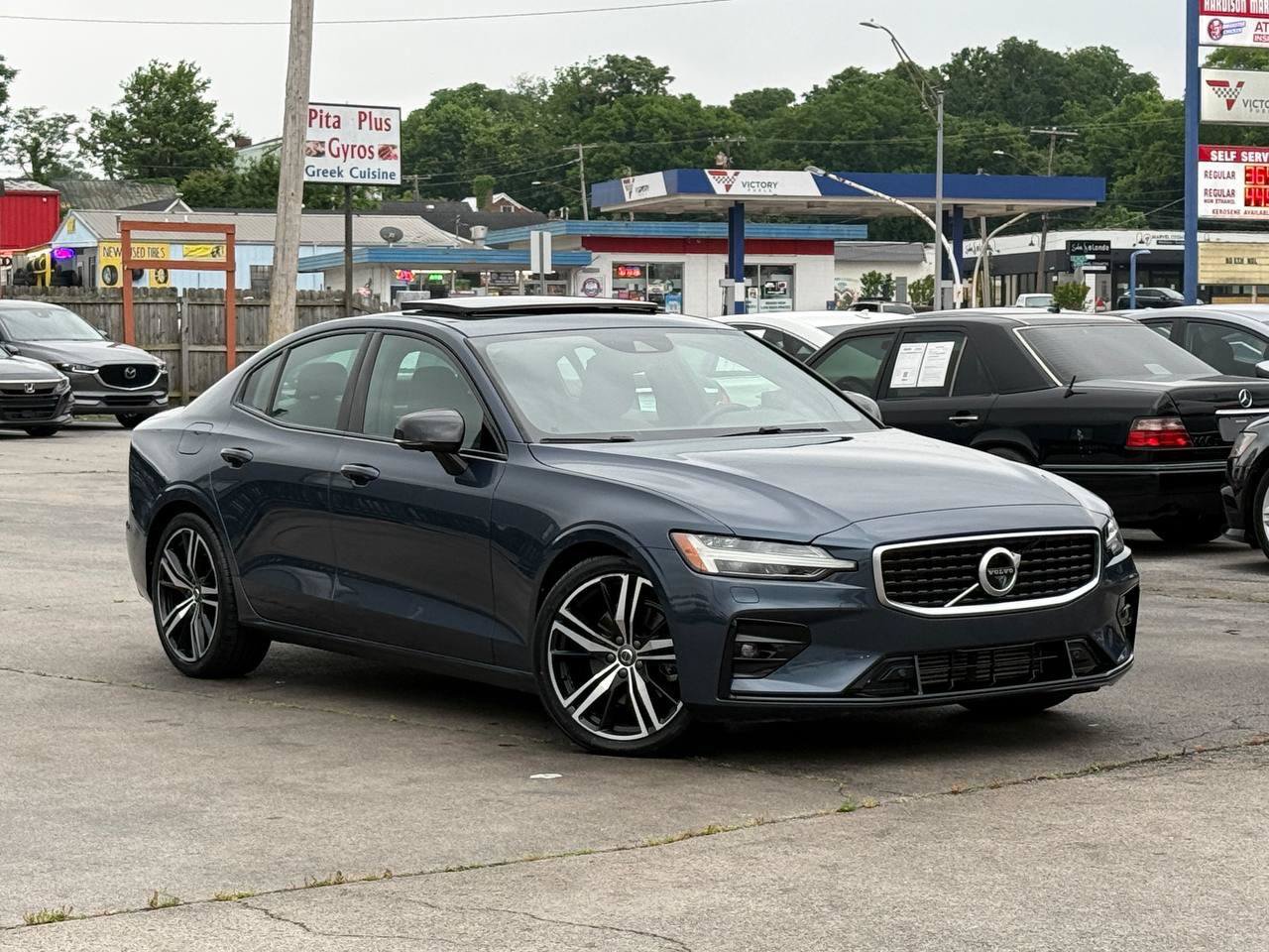 Used 2019 Volvo S60 T5 R-Design FWD image 3