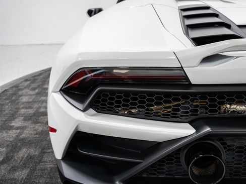 Used 2020 Lamborghini Huracan EVO AWD/4WD image 30