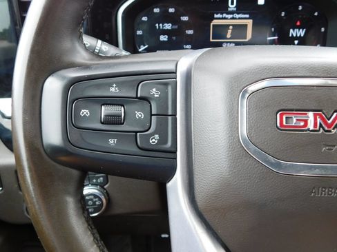 Used 2023 GMC Sierra 1500 SLT AWD/4WD image 32