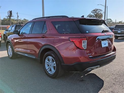 Certified 2023 Ford Explorer XLT w/ Equipment Group 202A image 6