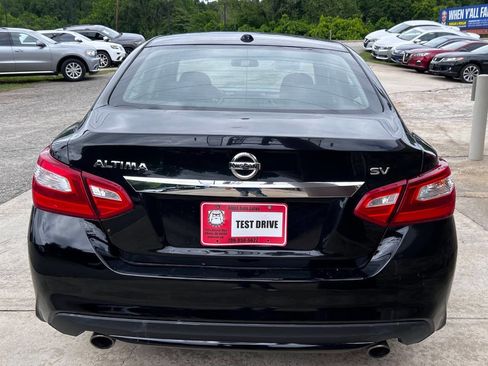 Used 2017 Nissan Altima 2.5 SV FWD image 5