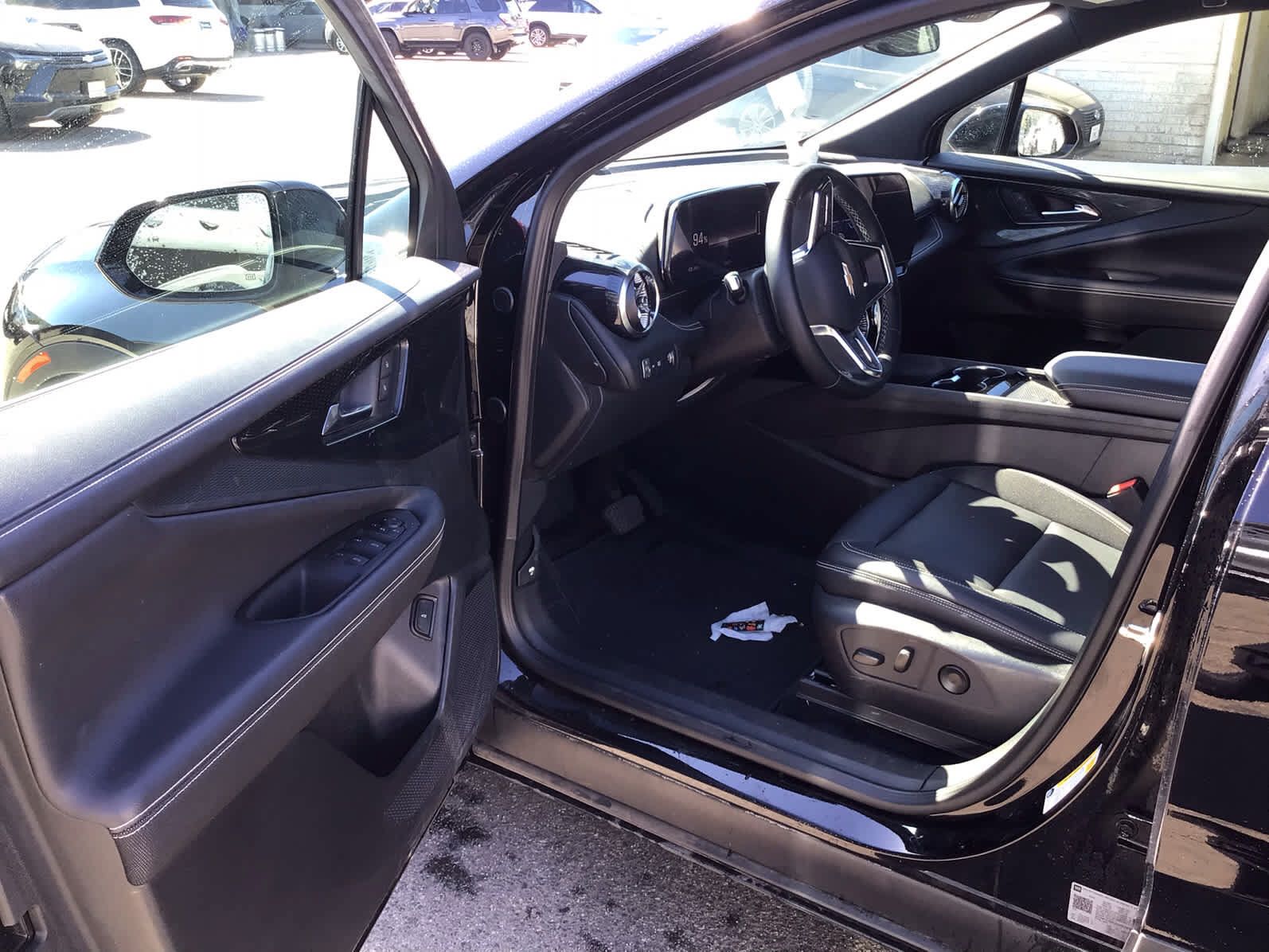 Used 2024 Chevrolet Blazer EV LT AWD/4WD image 4