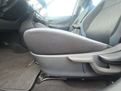 Used 2024 Nissan Versa SV w/ Trunk Package FWD image 19