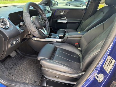 Used 2022 Mercedes-Benz GLB 250 4MATIC image 6