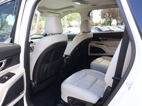 Used 2021 Kia Telluride EX w/ EX Premium Package FWD image 37