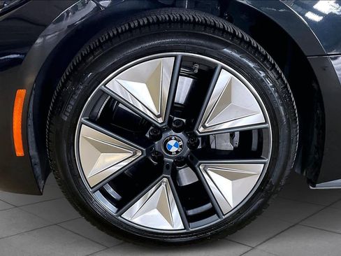 Certified 2025 BMW i4 eDrive40 image 10