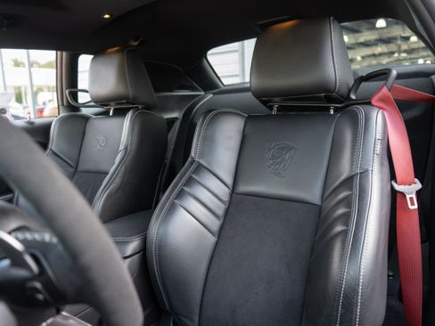 Used 2018 Dodge Challenger SRT Demon RWD image 9