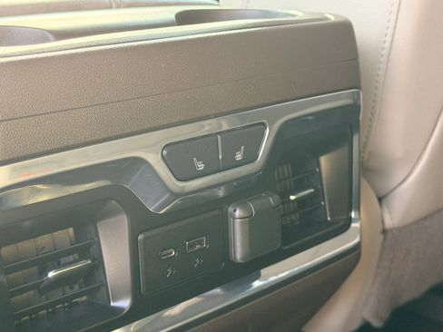 Used 2019 GMC Sierra 1500 SLT w/ SLT Premium Plus Package image 26