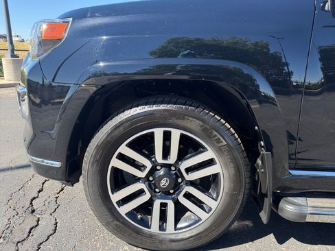 Used 2019 Toyota 4Runner Limited w/ Four Season Floor Mat Package AWD/4WD image 24