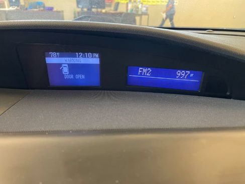 Used 2012 MAZDA MAZDA3 i Touring FWD image 21