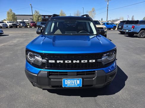 Used 2025 Ford Bronco Sport Outer Banks image 2