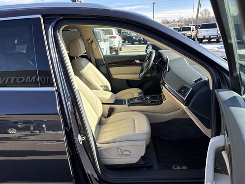 Used 2020 Audi Q5 2.0T Premium Plus w/ Premium Plus Package image 31