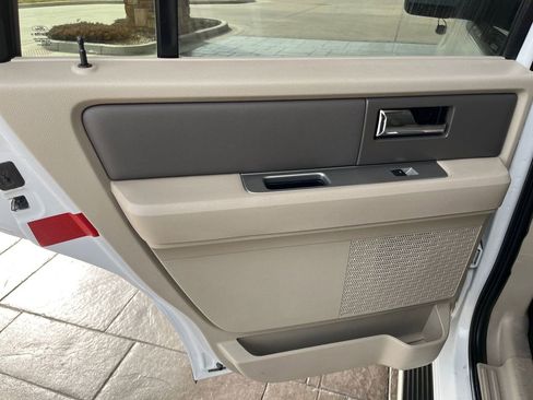 Used 2012 Ford Expedition XL image 13